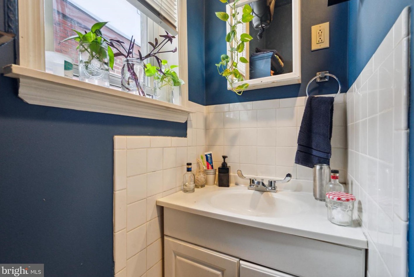 1908 19 St, Philadelphia PA 19145-2812 exterior