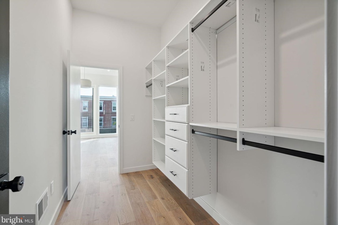 2945 Cambridge St, Philadelphia PA  19130-1115 exterior