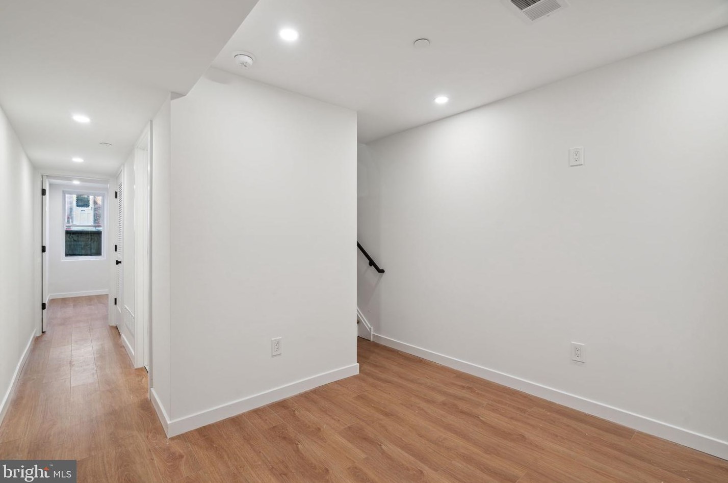 2945 Cambridge St, Philadelphia PA  19130-1115 exterior