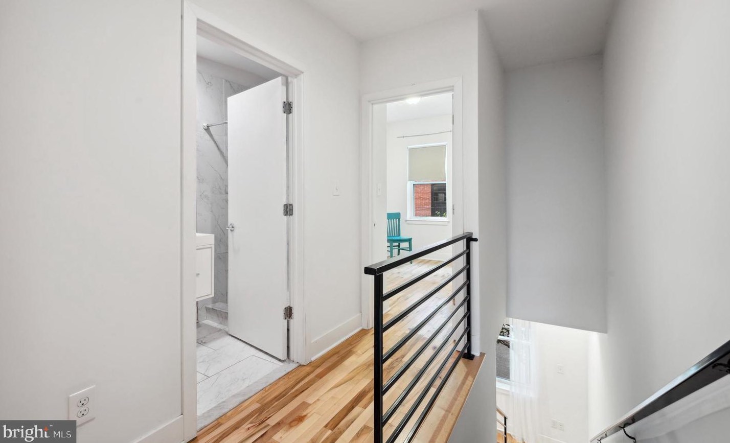 2143 Harold St, Philadelphia PA  19125-1413 exterior