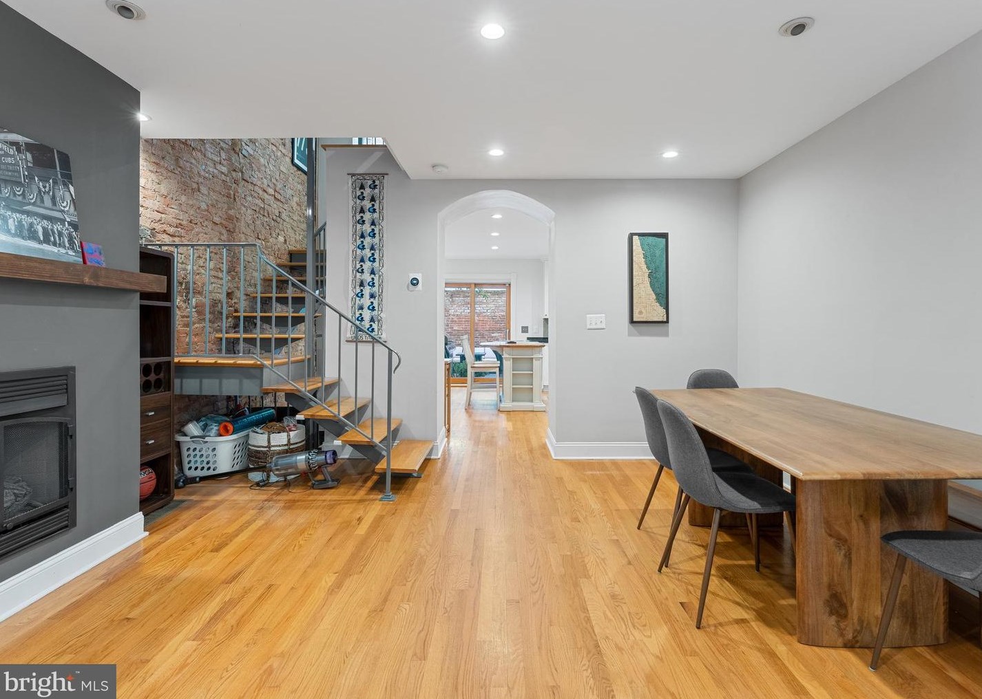 1732 Montrose St, Philadelphia PA  19146-1912 exterior