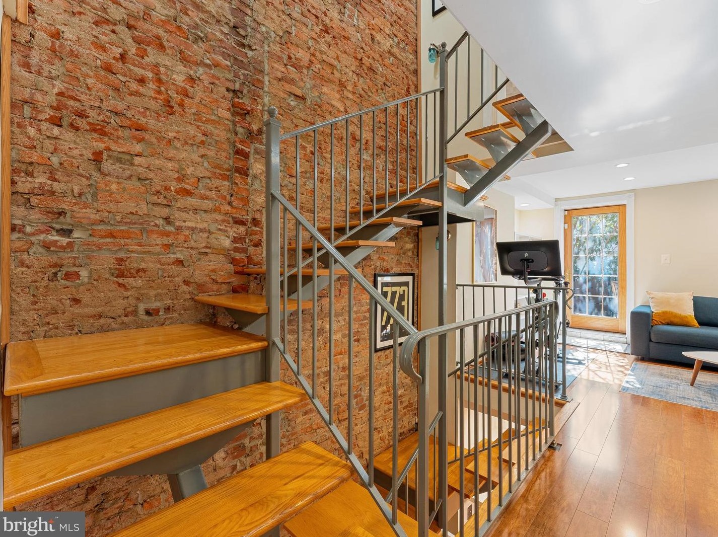 1732 Montrose St, Philadelphia PA  19146-1912 exterior