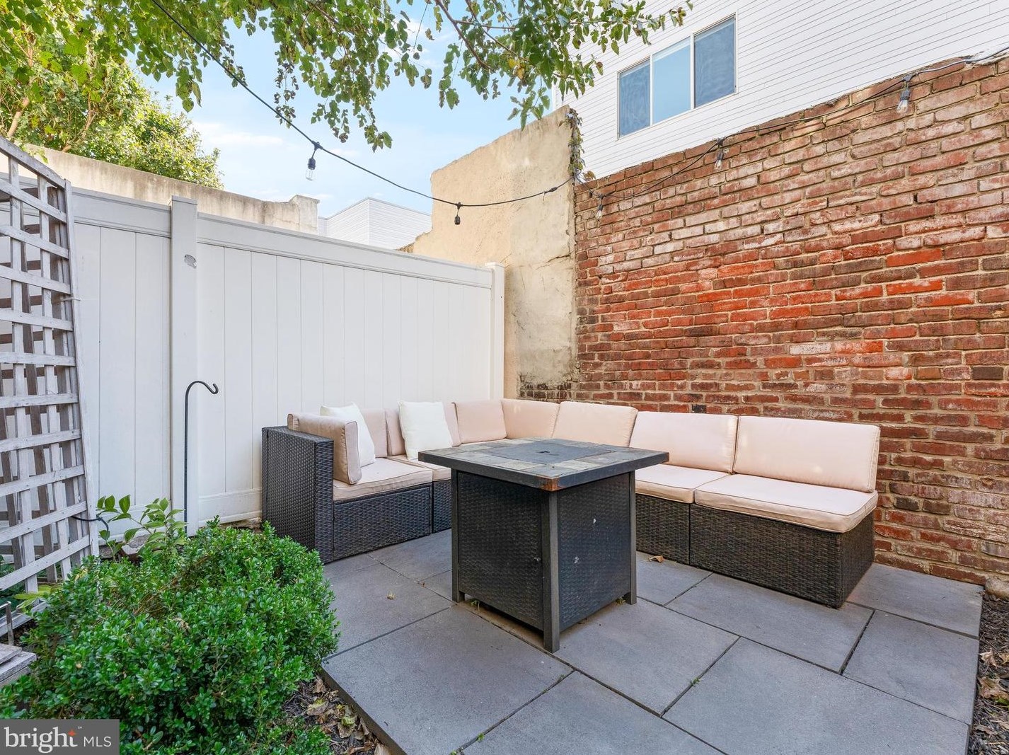 1732 Montrose St, Philadelphia PA  19146-1912 exterior