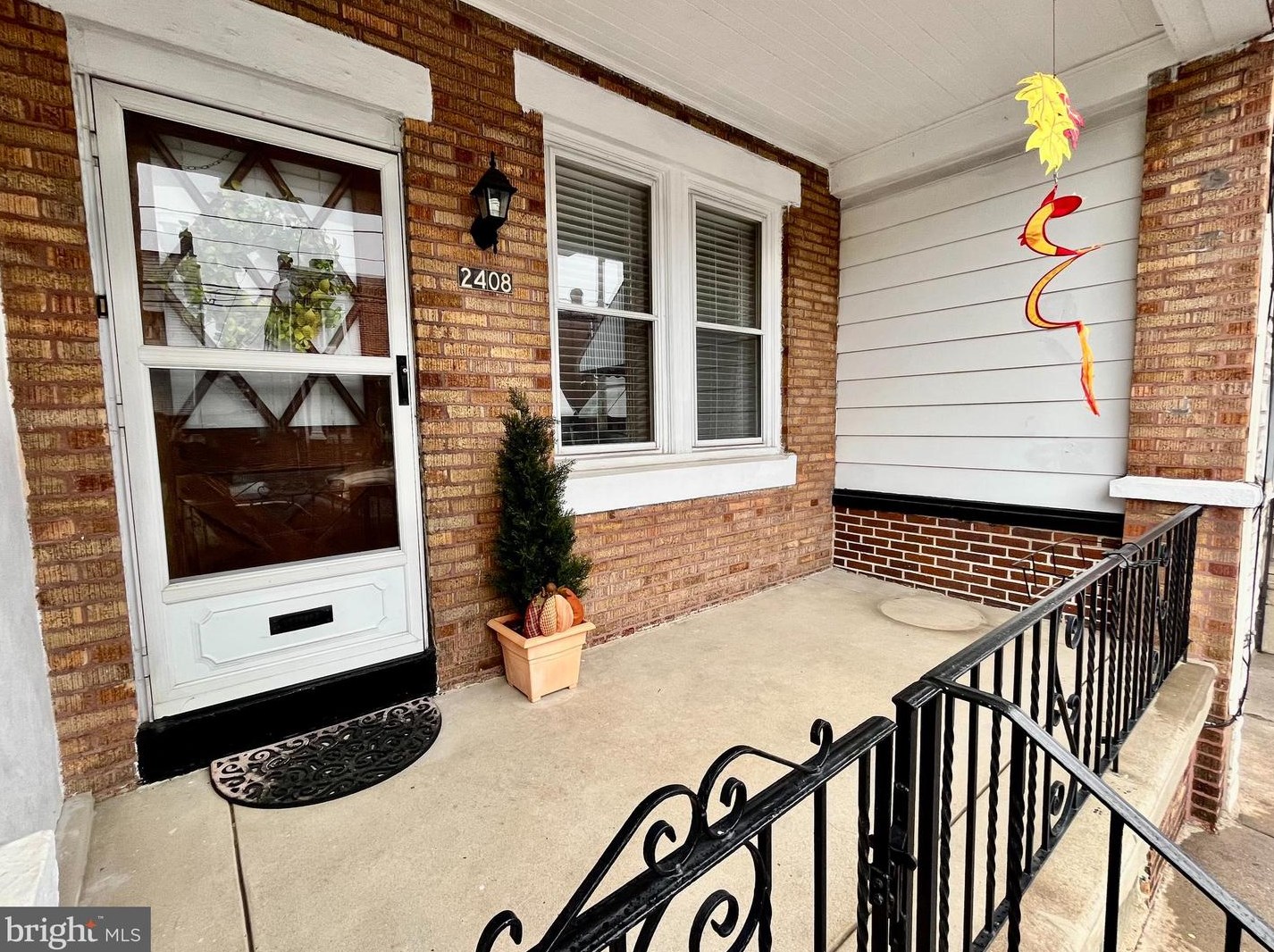2408 Duncan St, Philadelphia PA  19124-4112 exterior