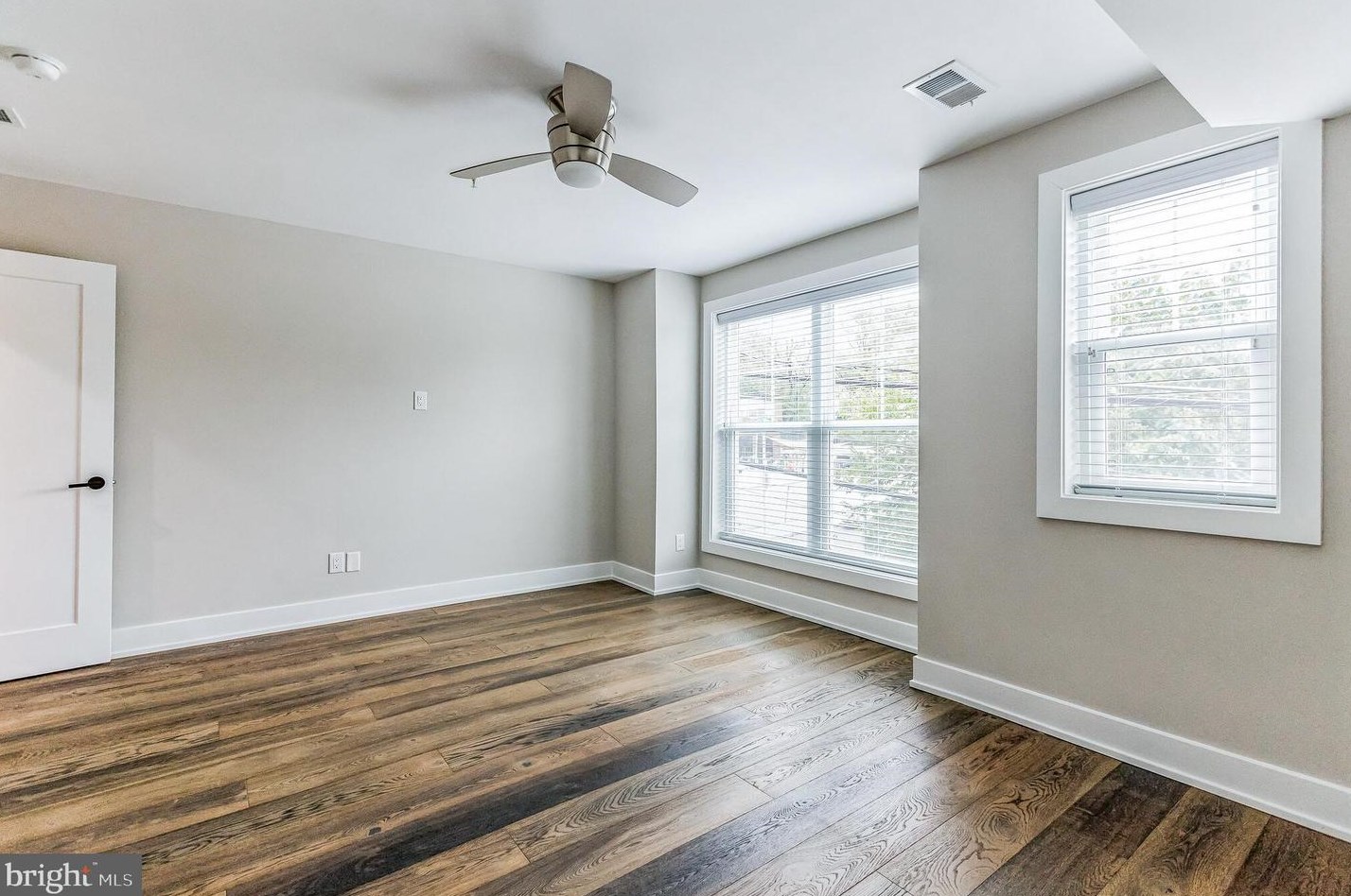 220 Fountain St, Philadelphia PA  19128-4508 exterior