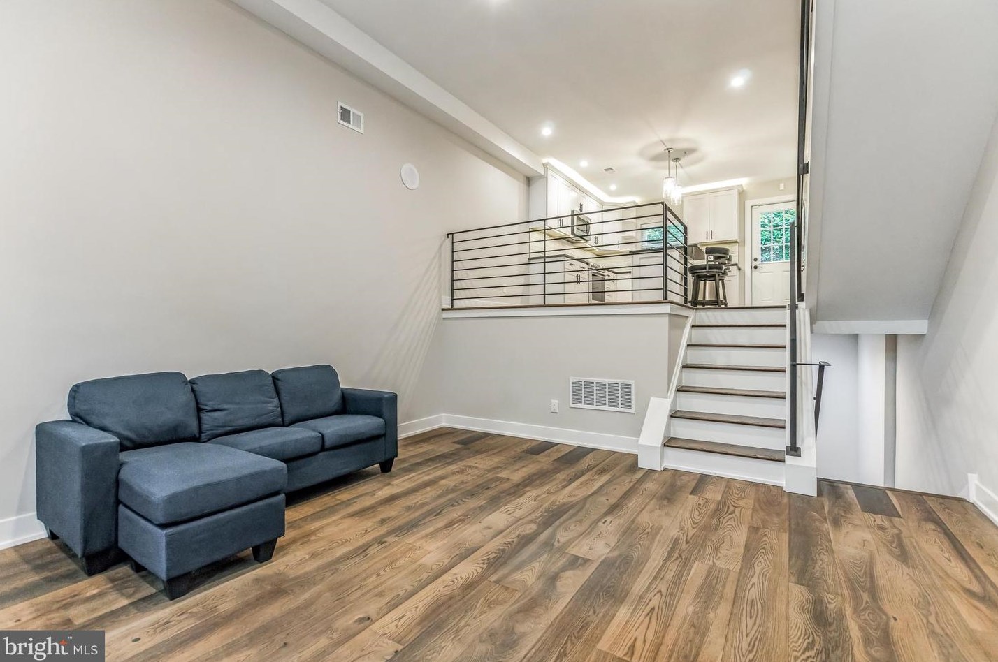 220 Fountain St, Philadelphia PA  19128-4508 exterior