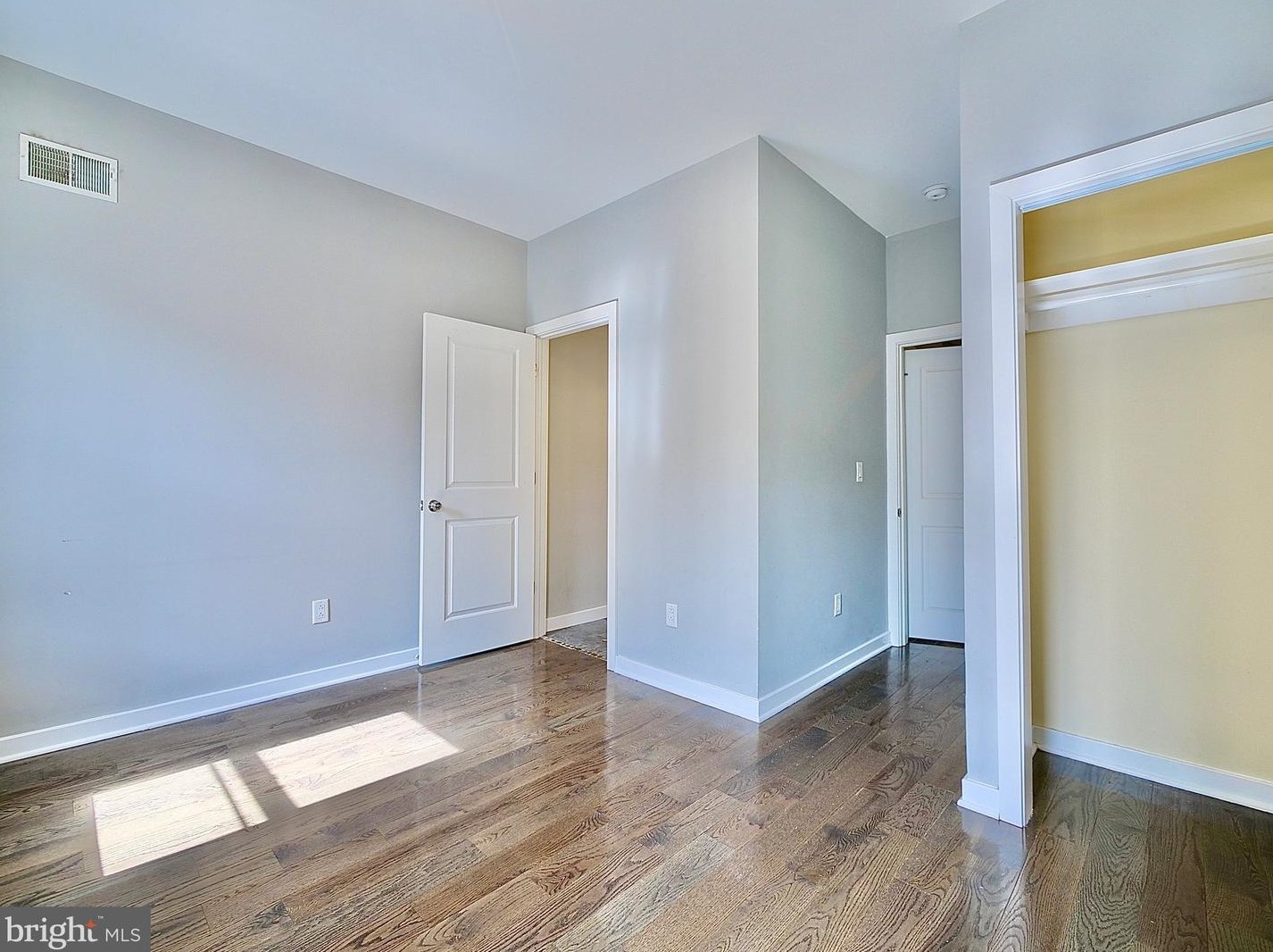 2219 Sears St, Philadelphia PA  19146-4226 exterior