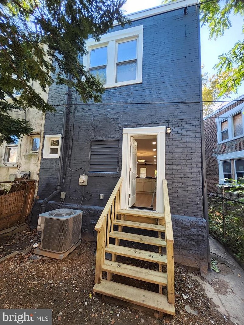 5051 Haverford Ave, Philadelphia PA 19104-1823 exterior