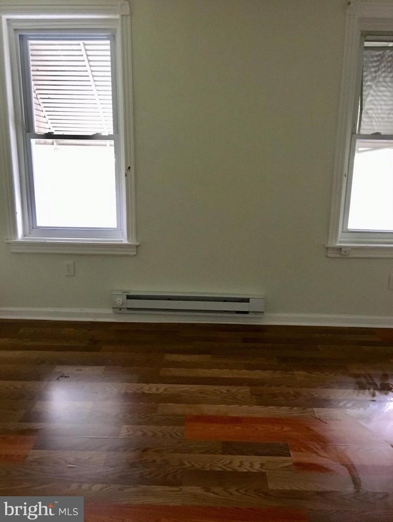 6218 Wheeler St, Philadelphia PA  19142-2914 exterior