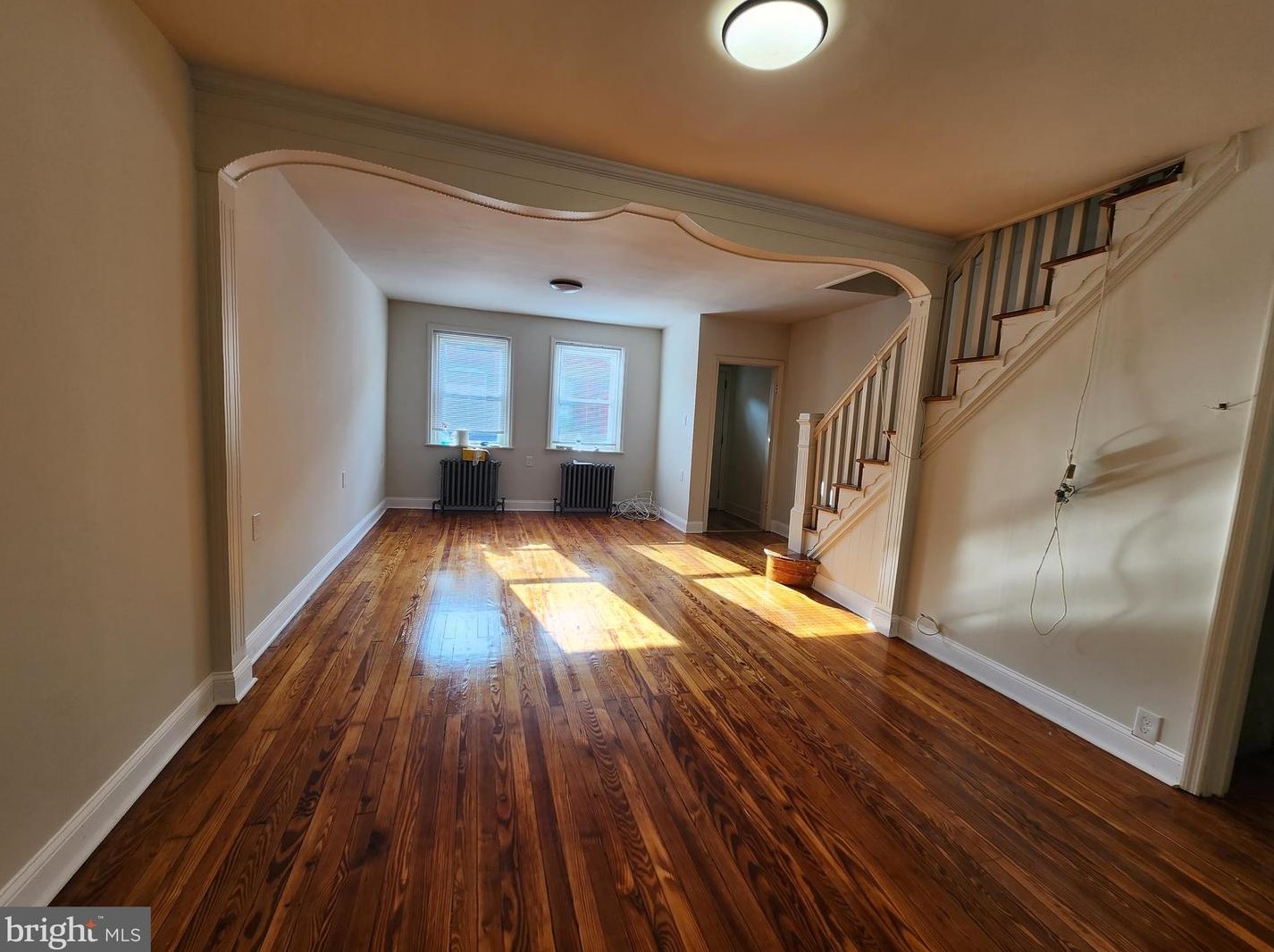 881 Taney St, Philadelphia PA  19130-1830 exterior