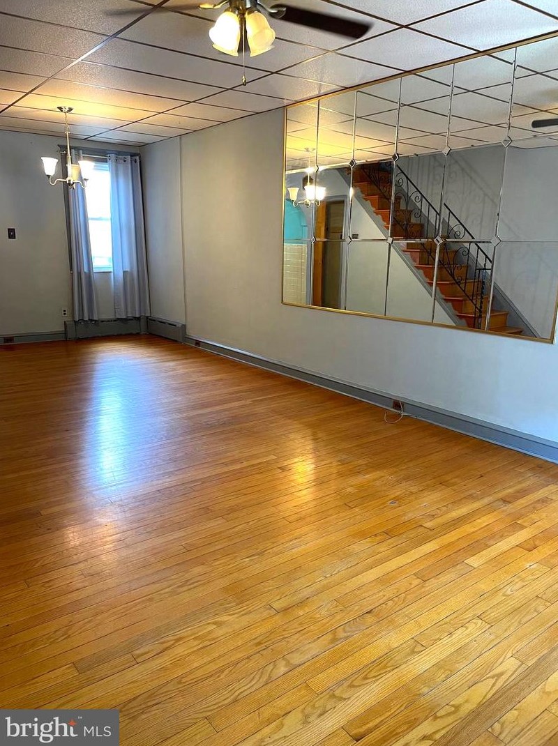 3268 Salmon St, Philadelphia PA  19134-5922 exterior