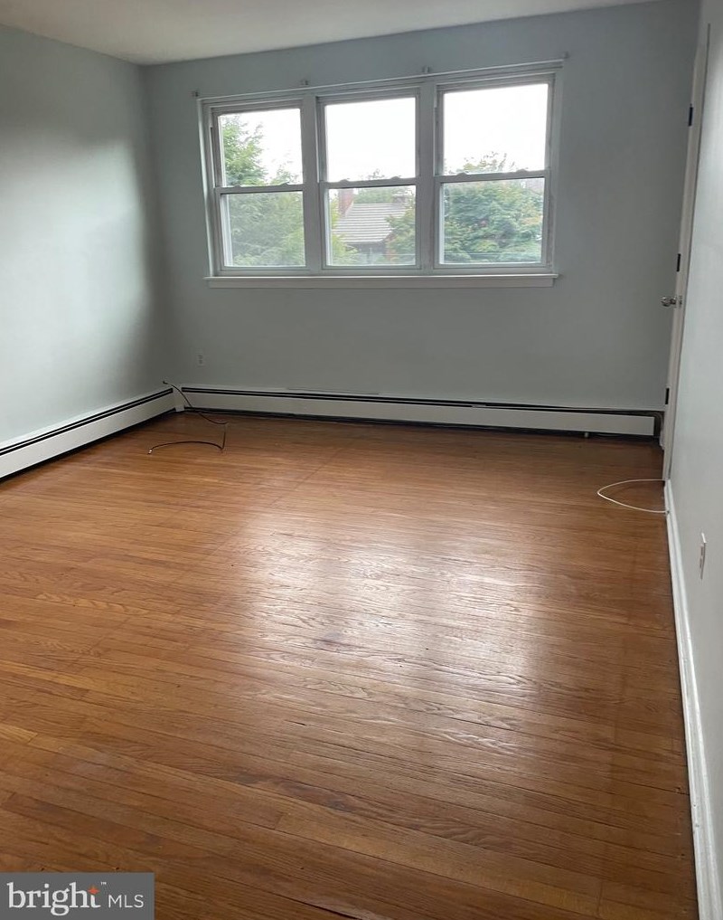 1509 Shelmire Ave, Philadelphia PA  19111-3327 exterior