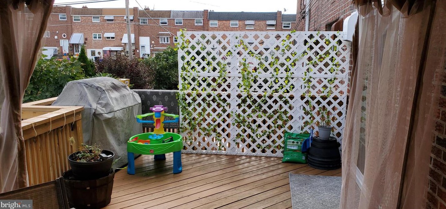 3645 Newberry Rd, Philadelphia PA 19154-1611 exterior