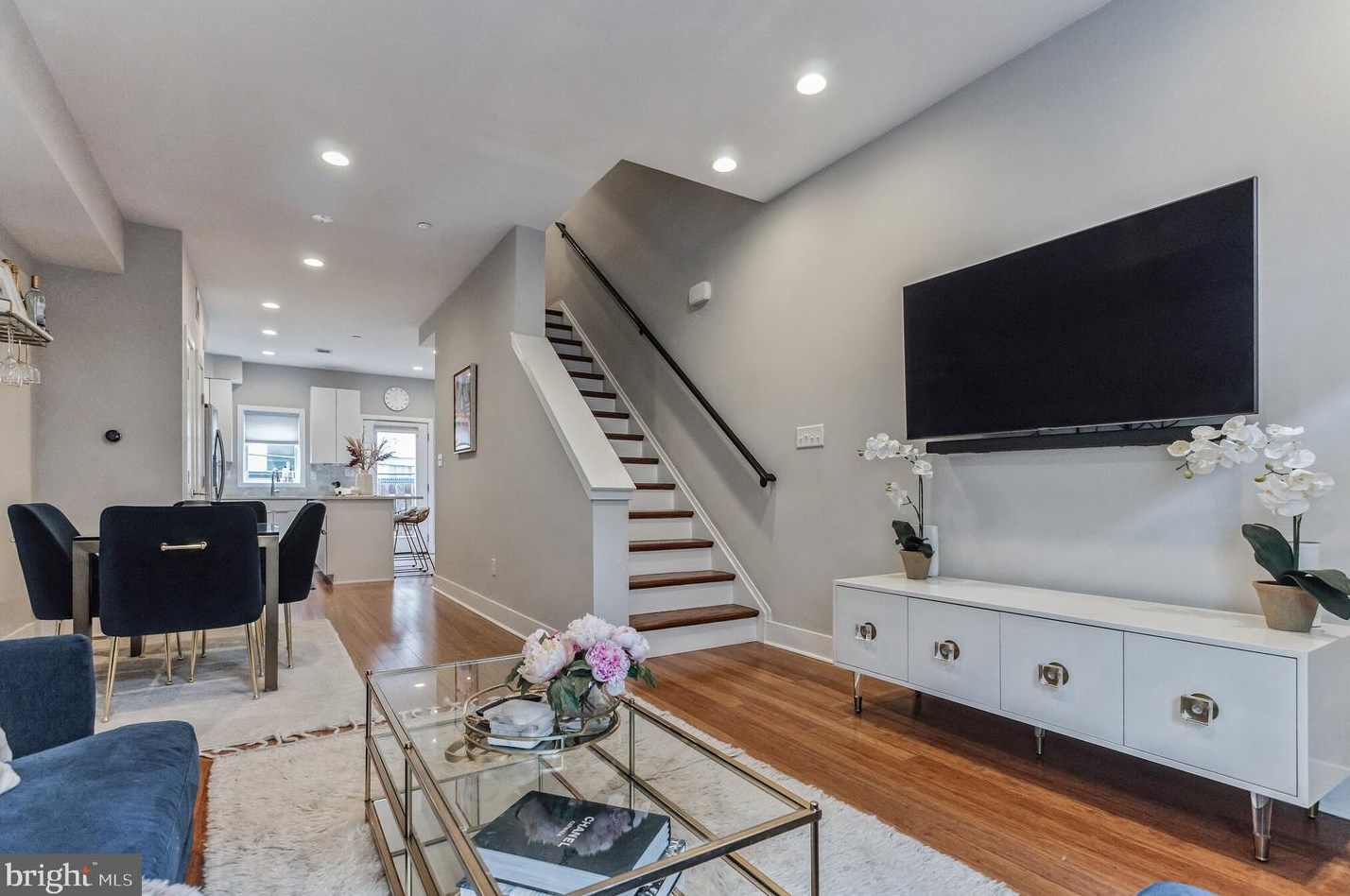 2227 Latona St, Philadelphia PA  19146-4218 exterior