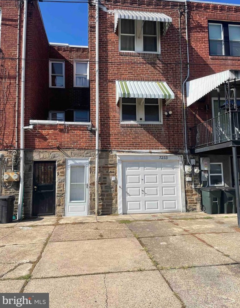 7233 Charles St, Philadelphia PA  19135-1003 exterior