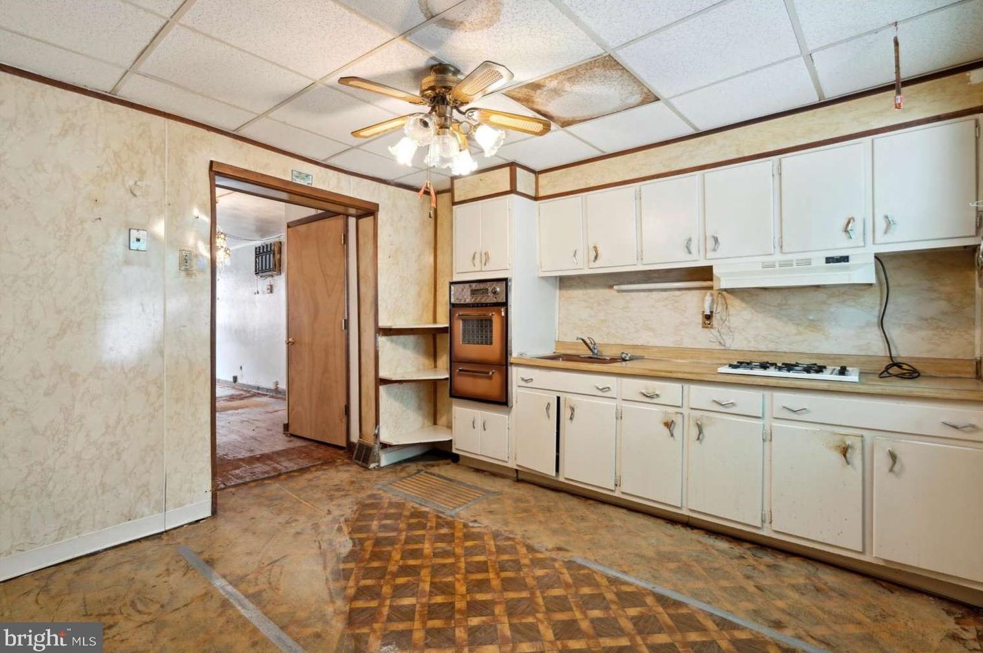 308 Tree St, Philadelphia PA  19148-3311 exterior