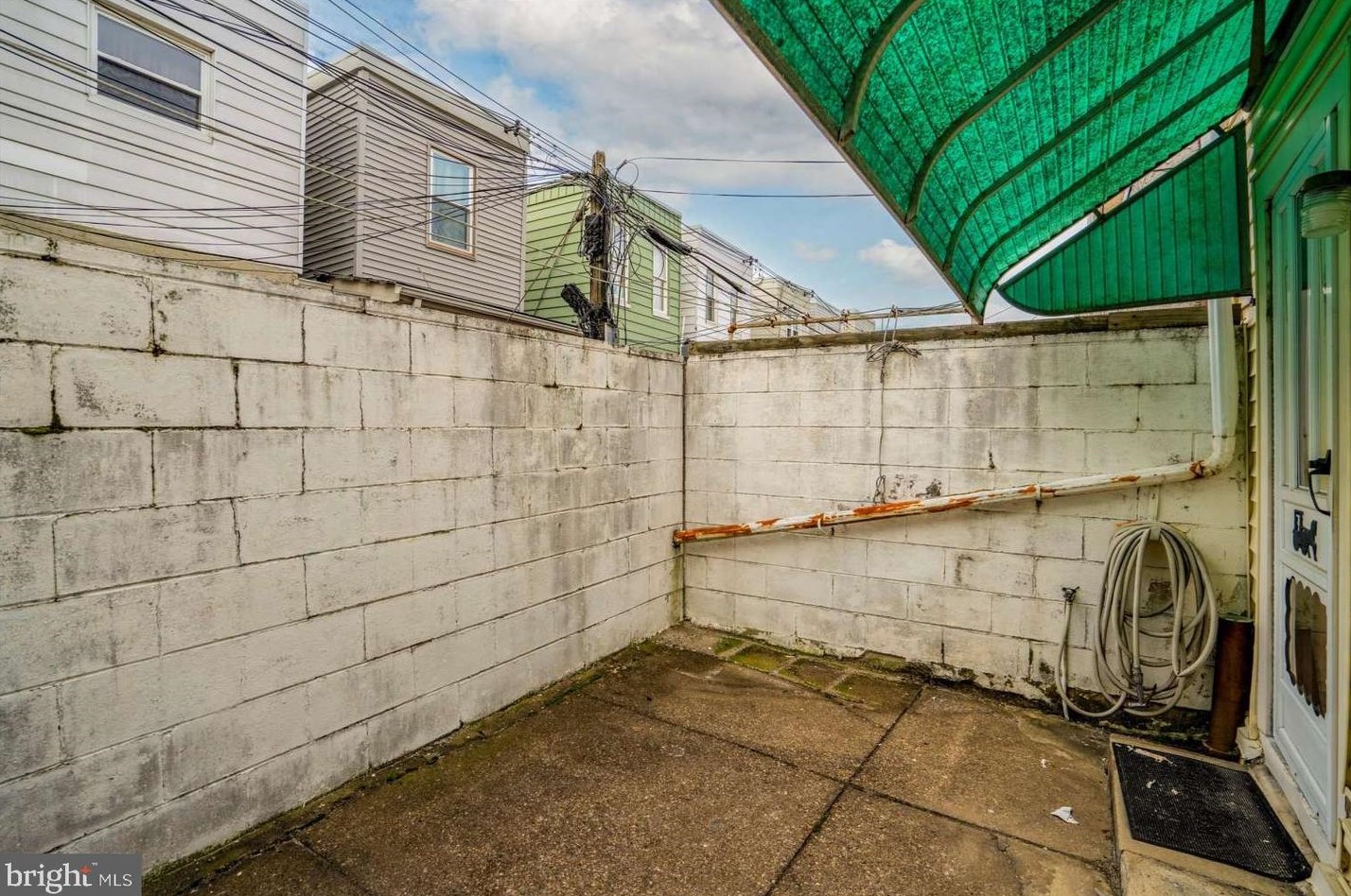 308 Tree St, Philadelphia PA  19148-3311 exterior