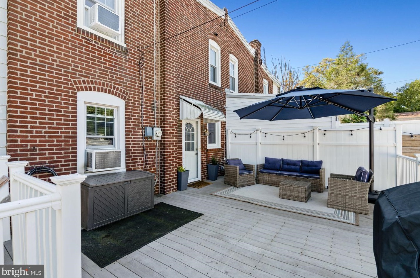 438 Flamingo St, Philadelphia PA  19128-4121 exterior