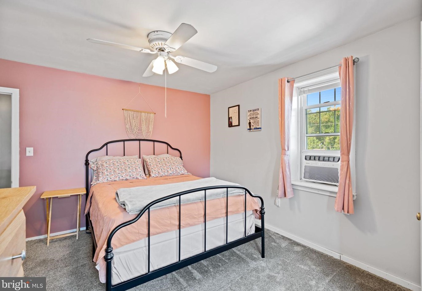 438 Flamingo St, Philadelphia PA  19128-4121 exterior