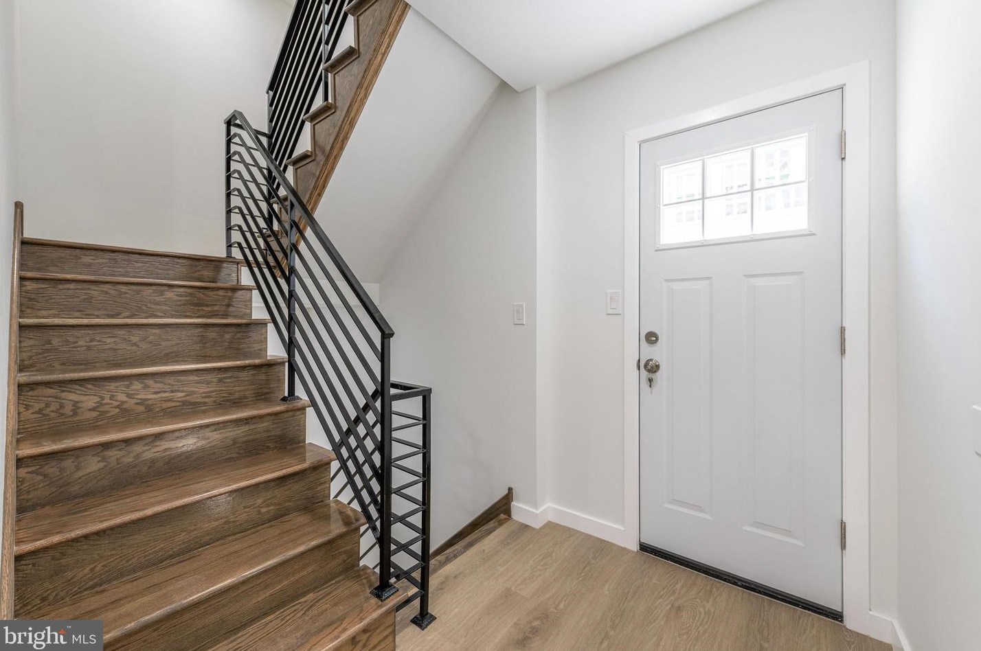 106 Ellsworth St, Philadelphia PA  19147-5408 exterior
