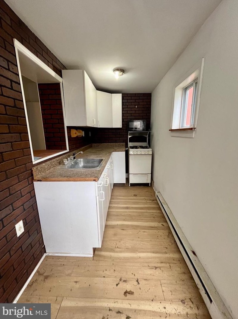 424 Delmar St, Philadelphia PA 19128-4501 exterior