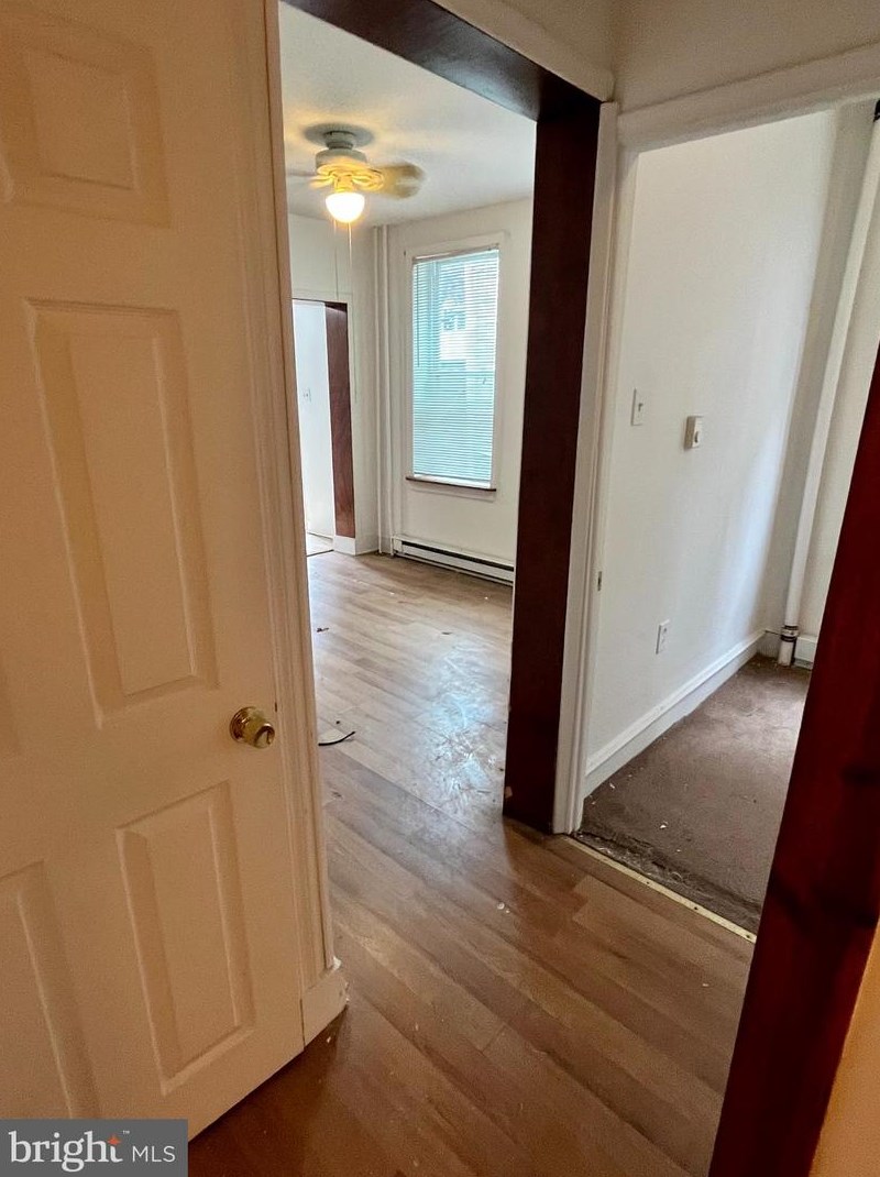 424 Delmar St, Philadelphia PA 19128-4501 exterior