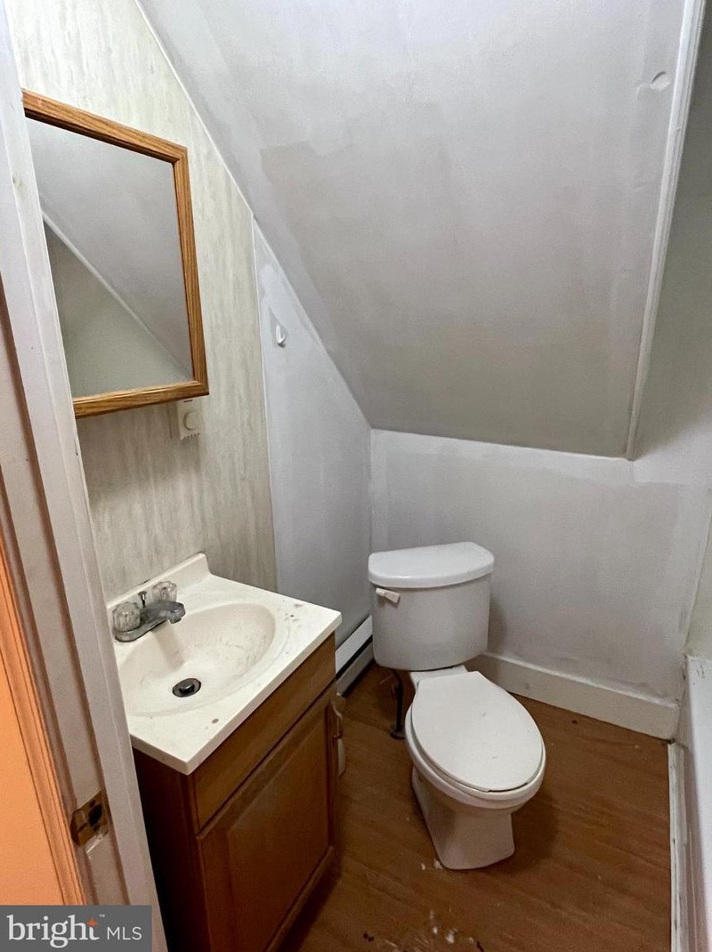 424 Delmar St, Philadelphia PA 19128-4501 exterior