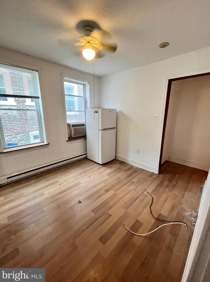 424 Delmar St, Philadelphia PA 19128-4501 exterior