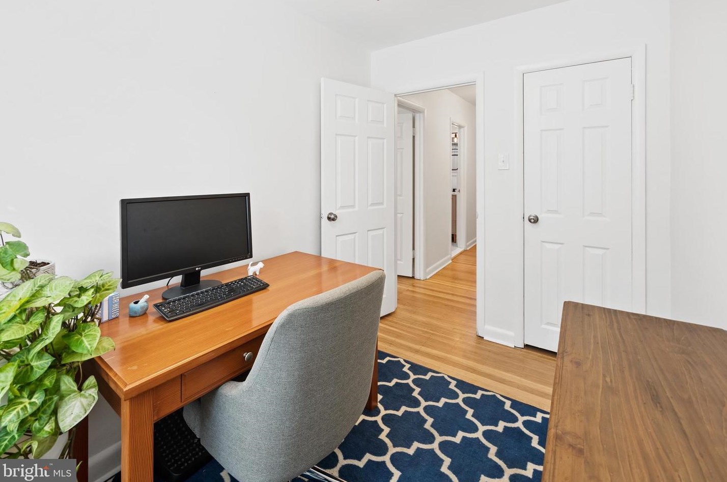 5967 Jannette St, Philadelphia PA  19128-1616 exterior