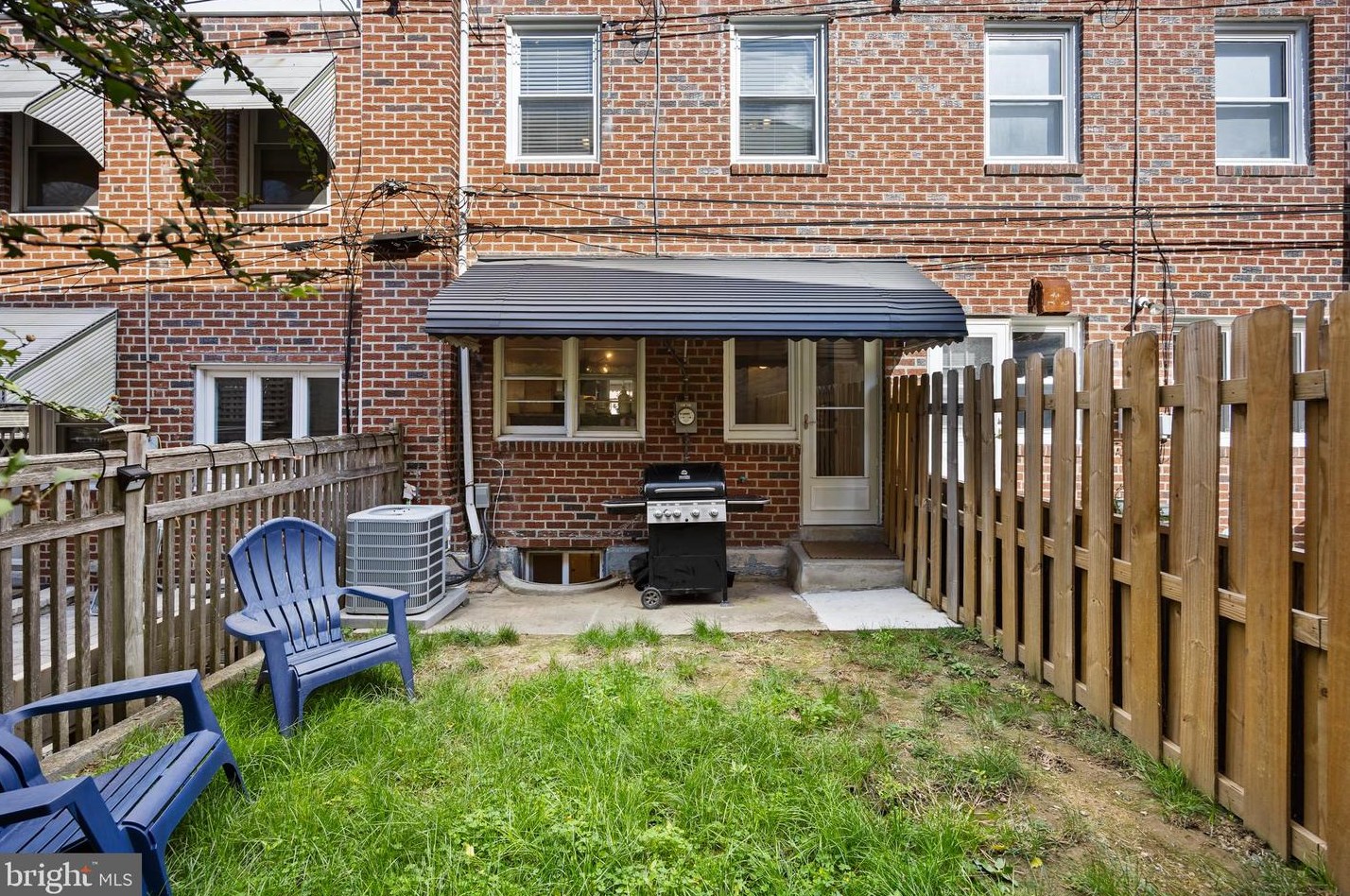 5967 Jannette St, Philadelphia PA  19128-1616 exterior