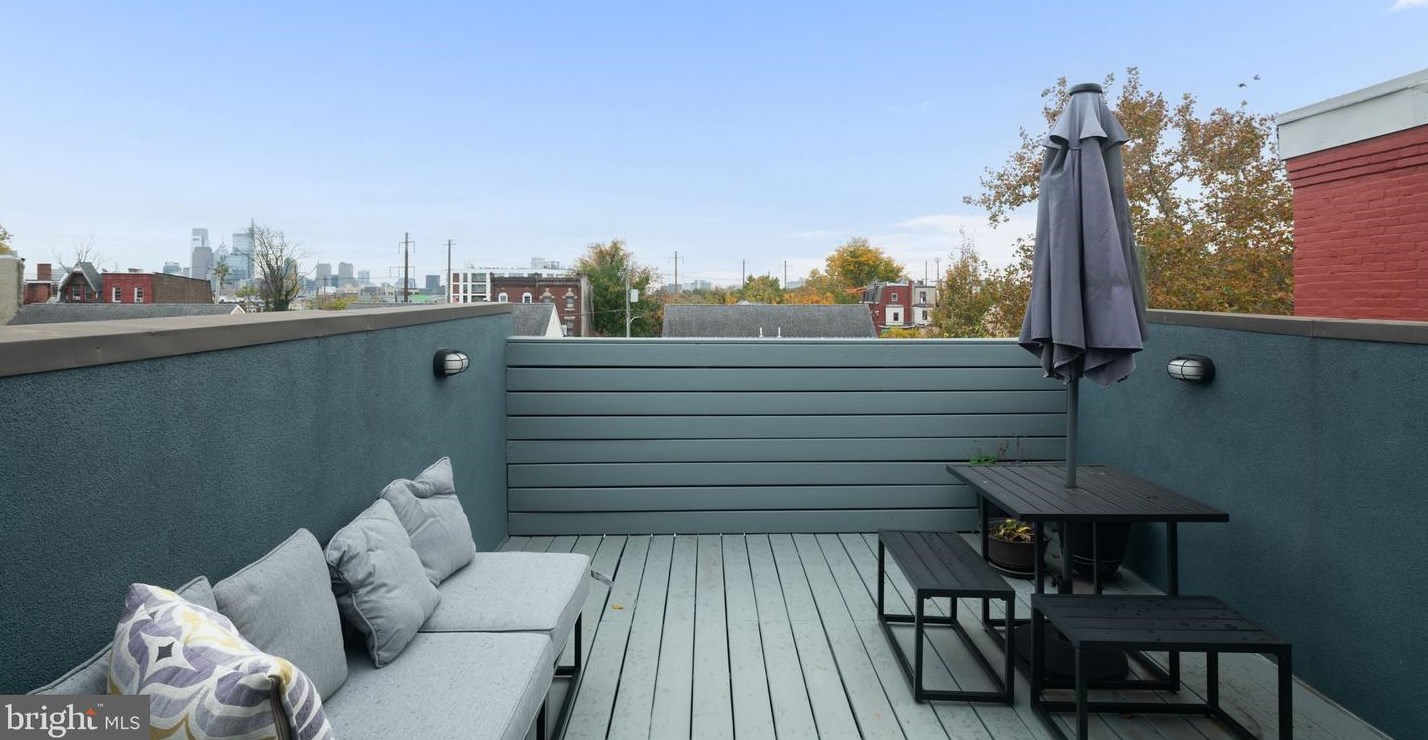 3142 Clifford St, Philadelphia PA  19121-2517 exterior