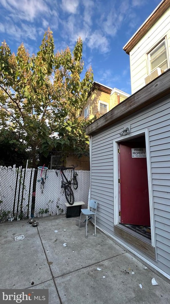 3328 5 St, Philadelphia PA 19140-5636 exterior