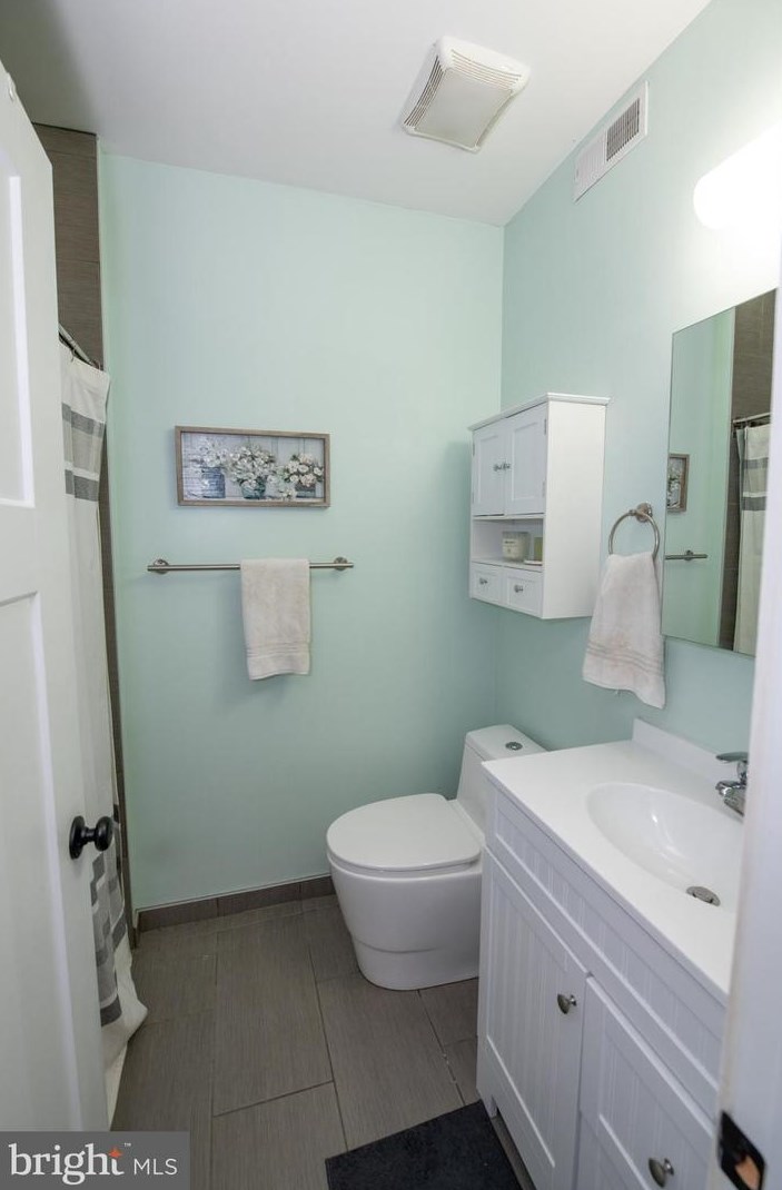 2216 Boston St, Philadelphia PA 19125-2102 exterior