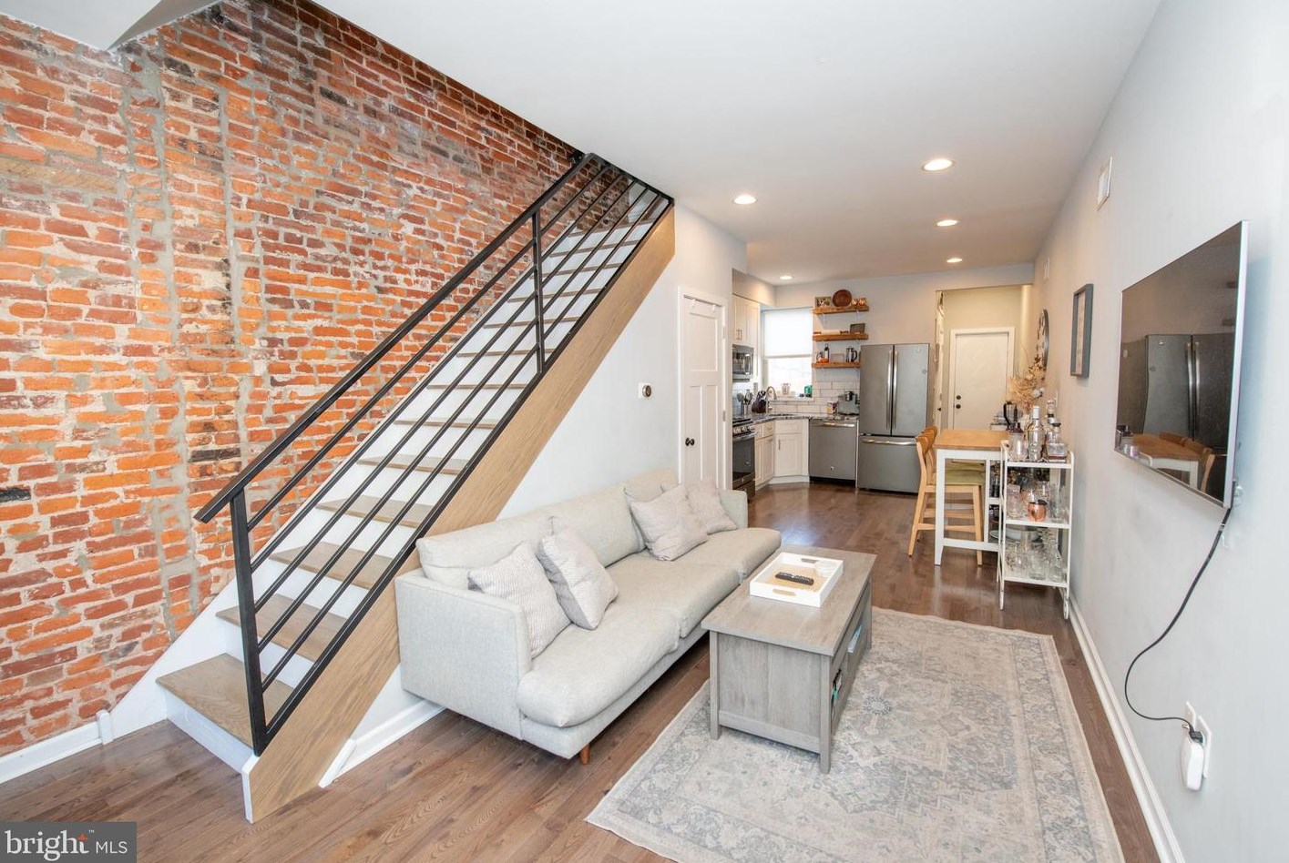 2216 Boston St, Philadelphia PA 19125-2102 exterior