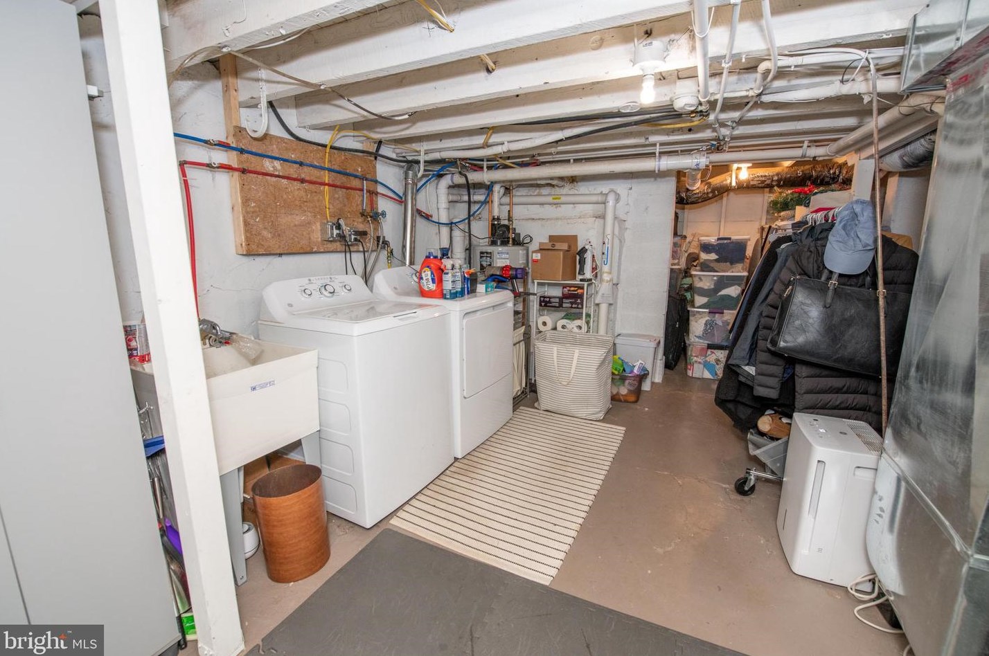 2216 Boston St, Philadelphia PA 19125-2102 exterior