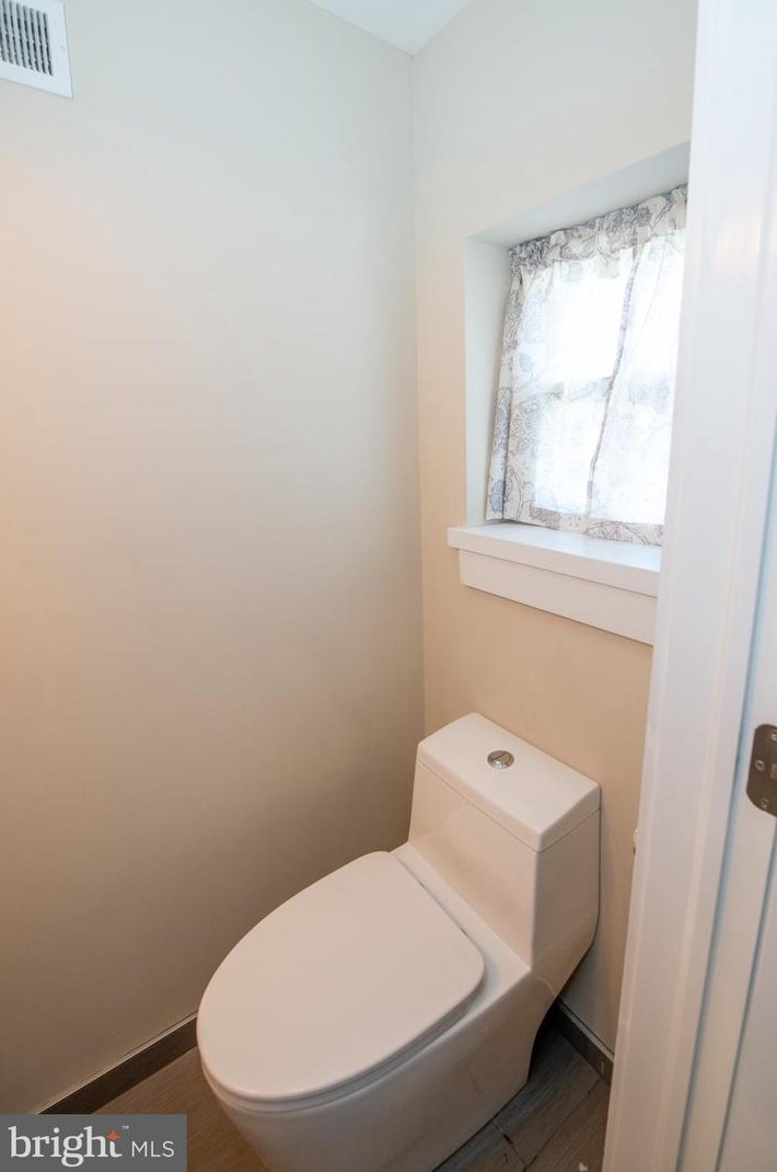 2216 Boston St, Philadelphia PA 19125-2102 exterior