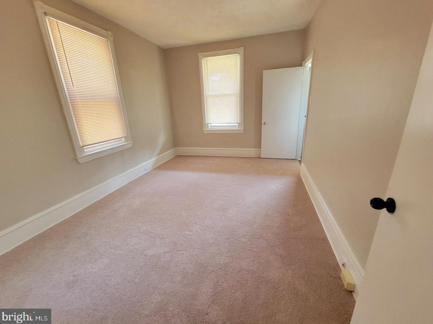 6122 Bingham St, Philadelphia PA 19120-2643 exterior