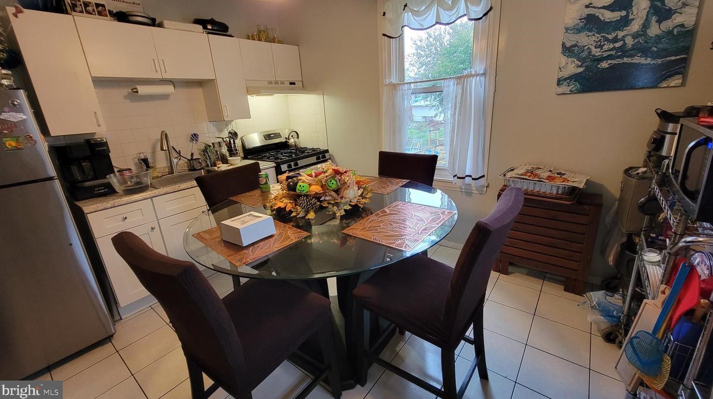 6122 Bingham St, Philadelphia PA 19120-2643 exterior