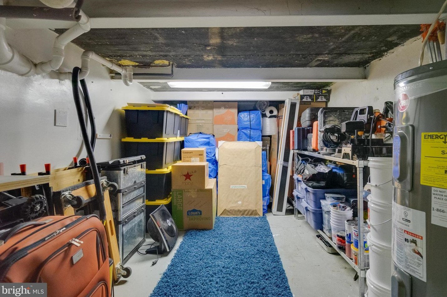 708 7th St, Philadelphia PA 19123-0027 exterior