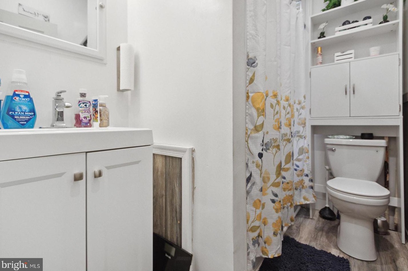 6777 Musgrave St, Philadelphia PA  19119-2215 exterior