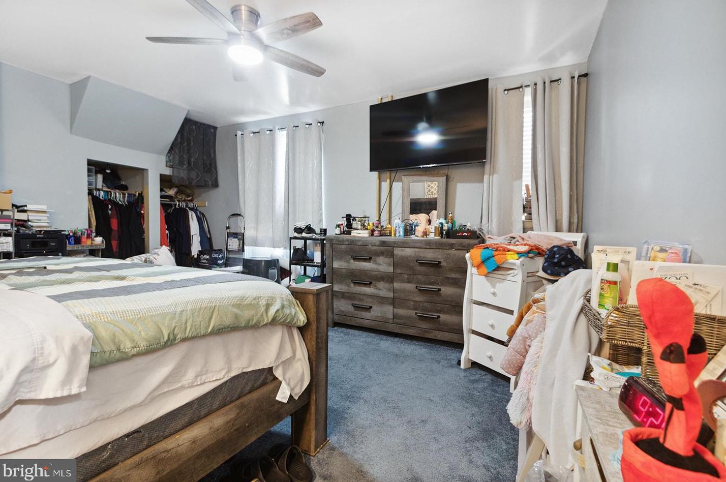 6777 Musgrave St, Philadelphia PA  19119-2215 exterior