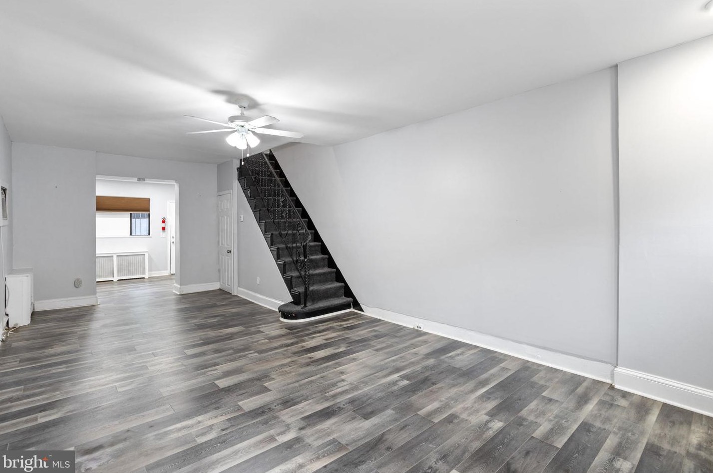 709 Mcclellan St, Philadelphia PA  19148-1710 exterior