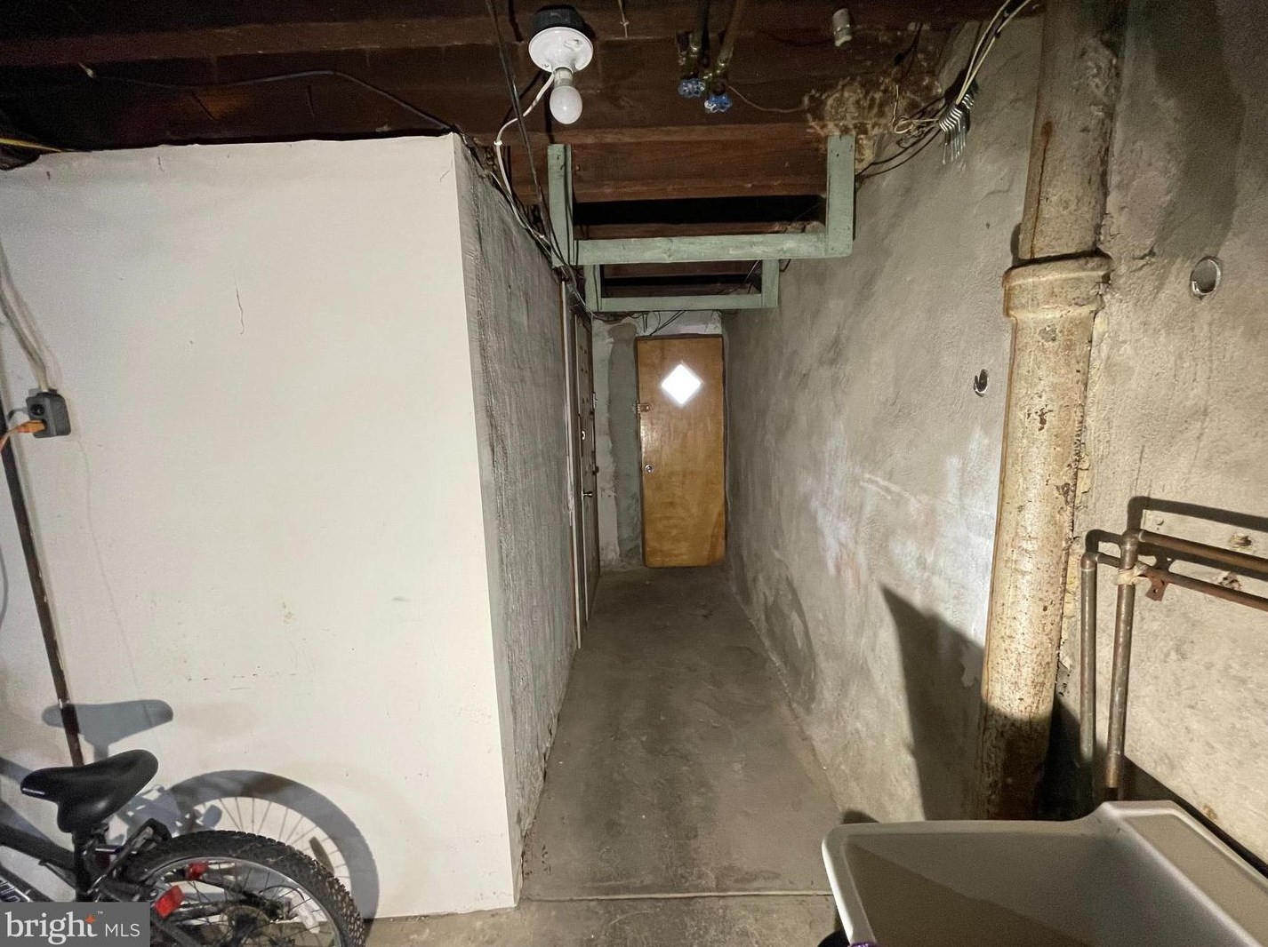 648 Sanger St, Philadelphia PA  19120-1721 exterior