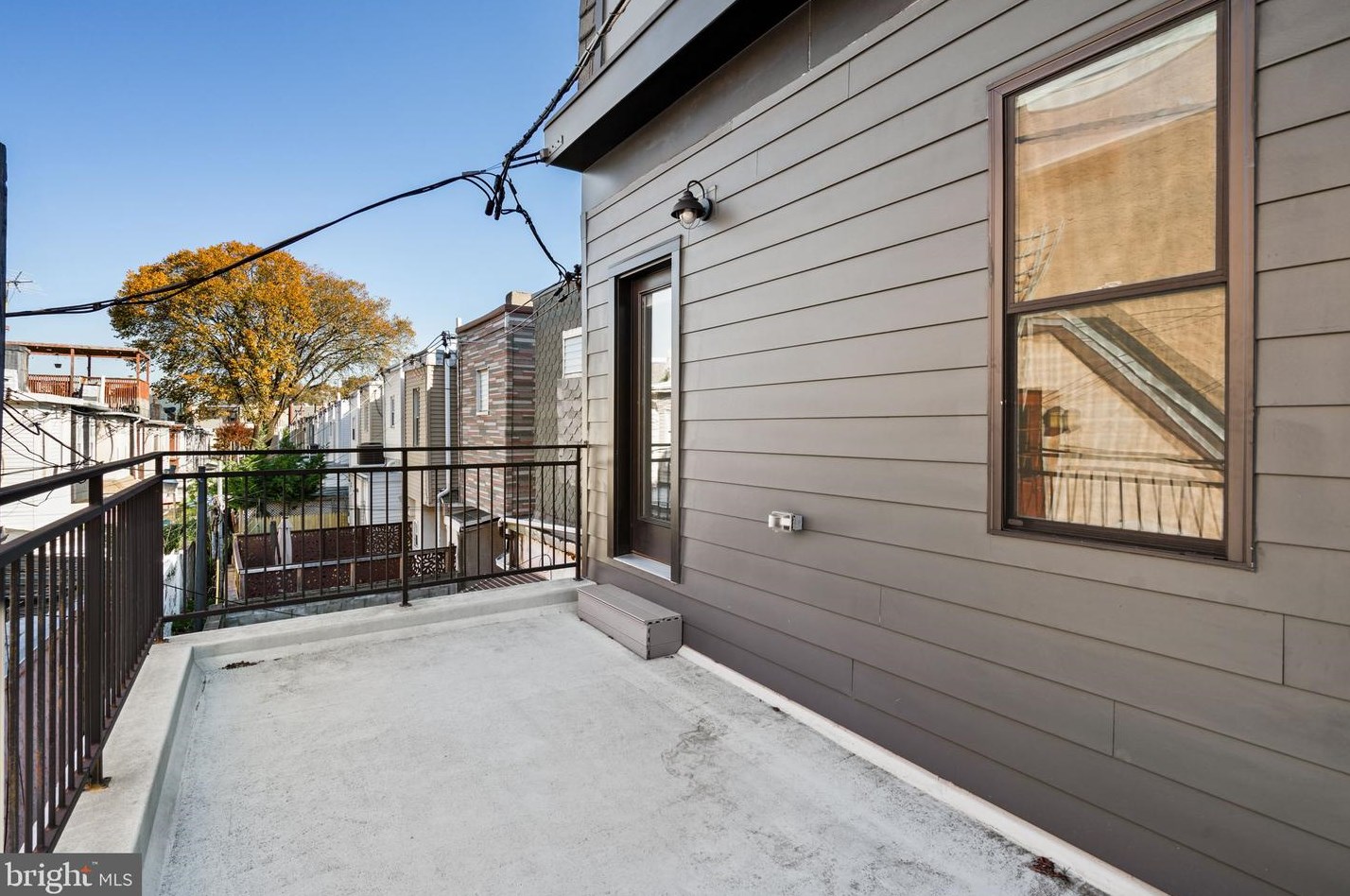 850 Taylor St, Philadelphia PA 19130-1945 exterior