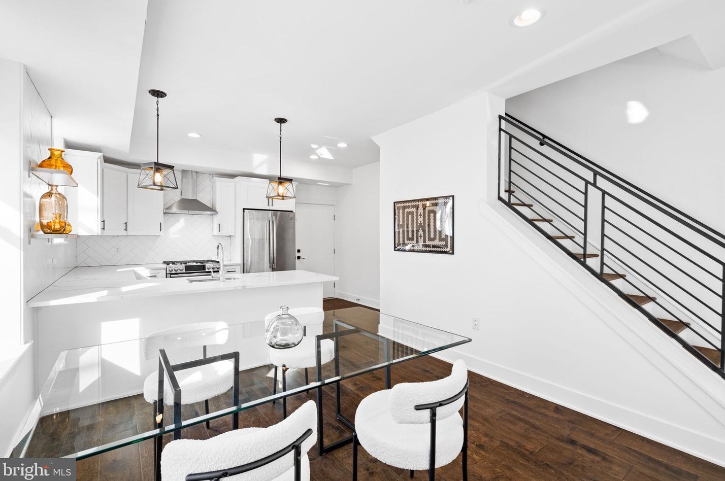 850 Taylor St, Philadelphia PA 19130-1945 exterior