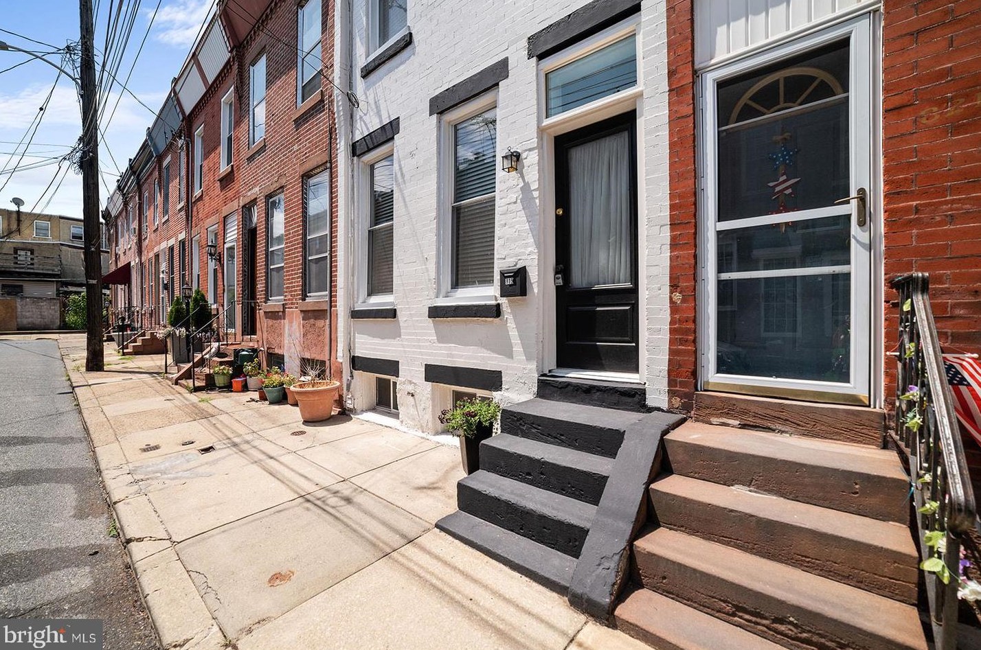 819 Mercer St, Philadelphia PA  19125-3518 exterior