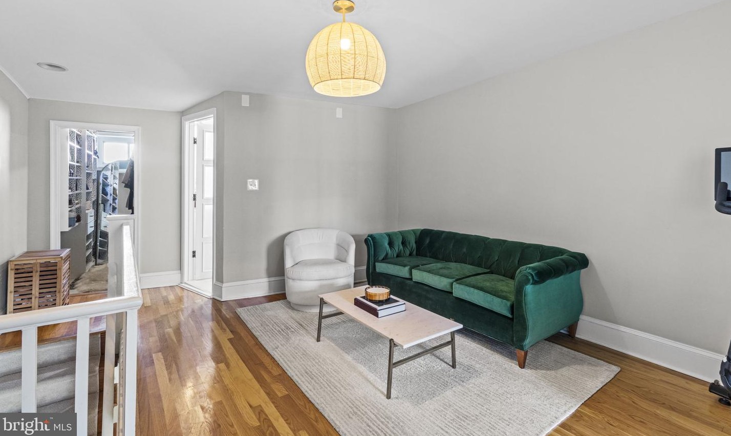 731 Montrose St, Philadelphia PA  19147-3918 exterior