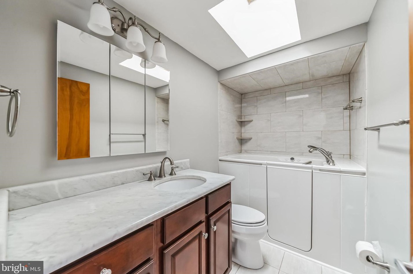 3176 Halsey Pl, Philadelphia PA  19145-5427 exterior