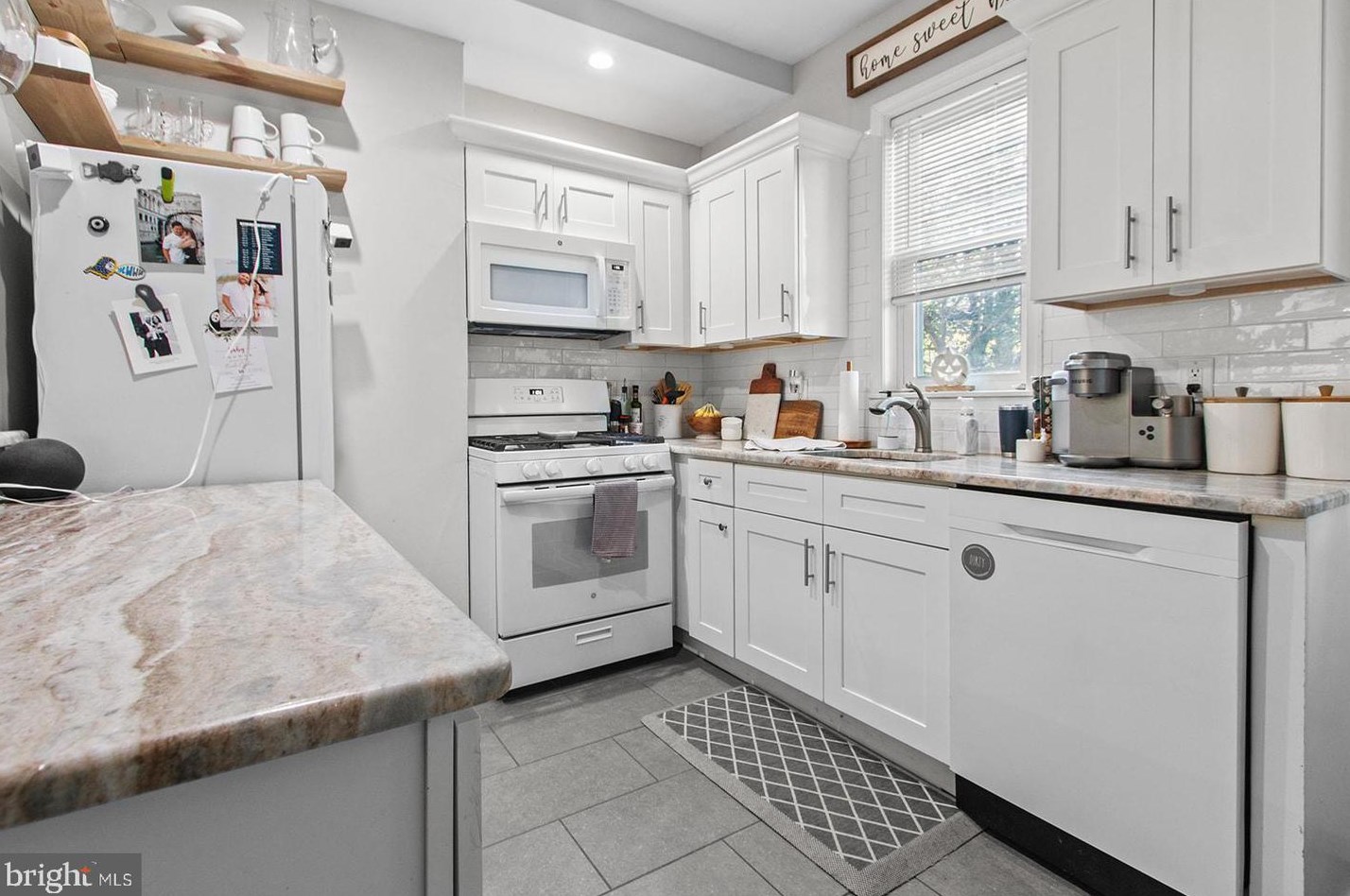 2014 Pemberton St, Philadelphia PA  19146-1319 exterior