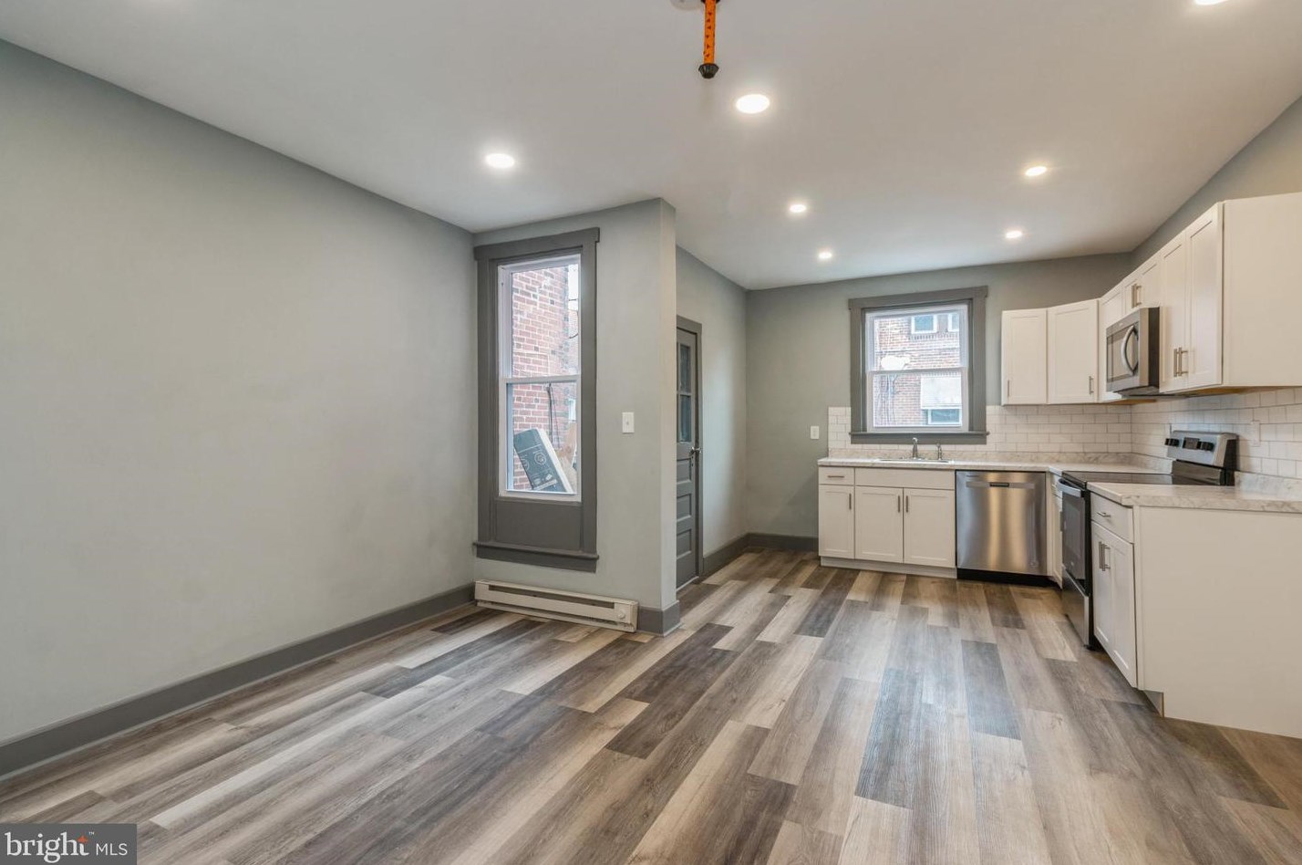 931 Carver St, Philadelphia PA  19124-1025 exterior